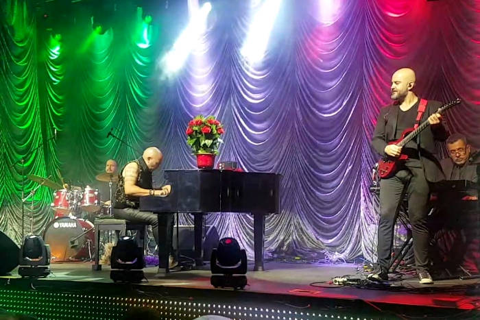 contratación de artistas